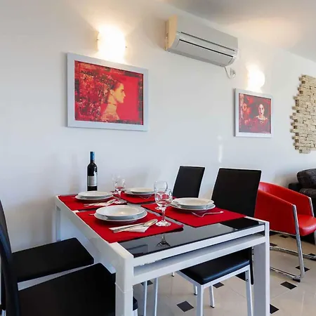 15 Apartment