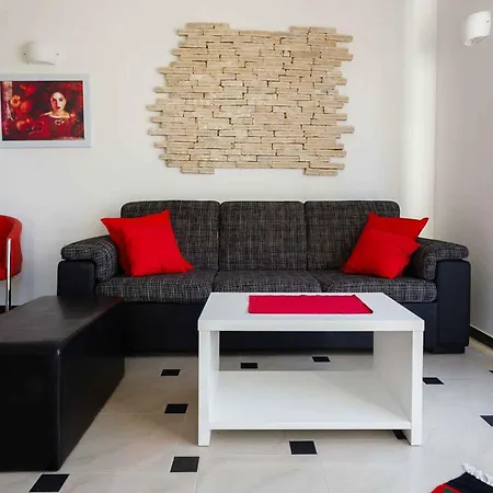 15 Malinska